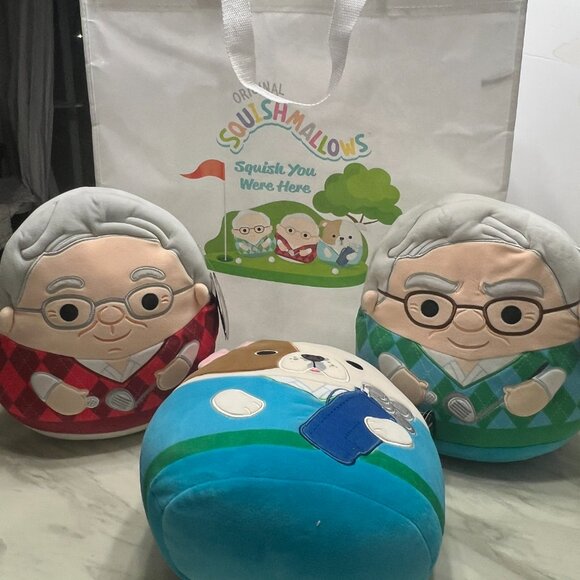 Warren Buffett Charlie Munger Omaha Dog Squishmallow 10" 2025 Berkshire Hathaway - Picture 13 of 16